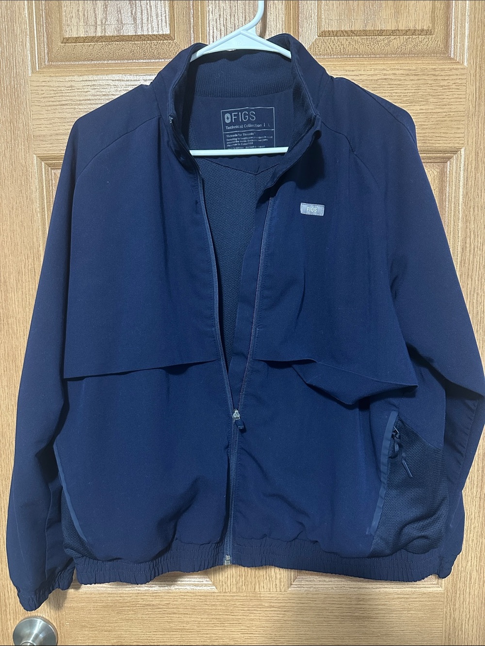 FIGS Sydney Scrub Jacket - Navy